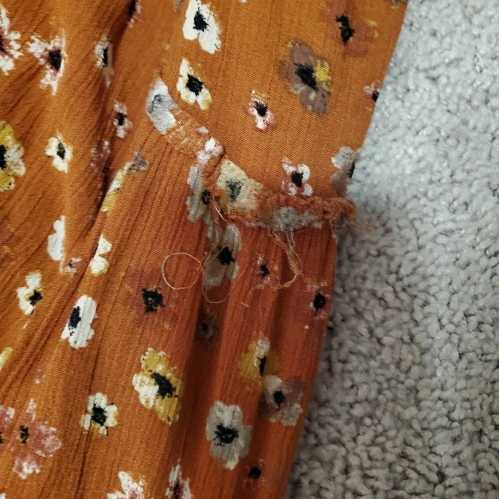 Millibon Floral Mini Dress in Orange and White - Picture 4 of 8